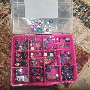 Craft flat back diamond beads